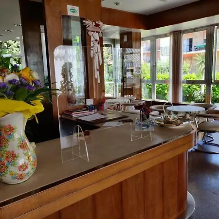 President Ξενοδοχείο Σαν Μπενεντέτο ντελ Τρόντο