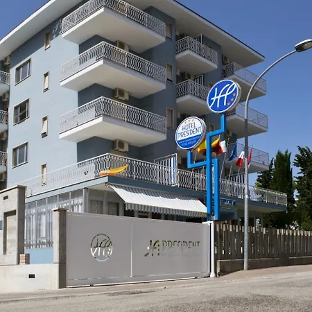 President Ξενοδοχείο 3*