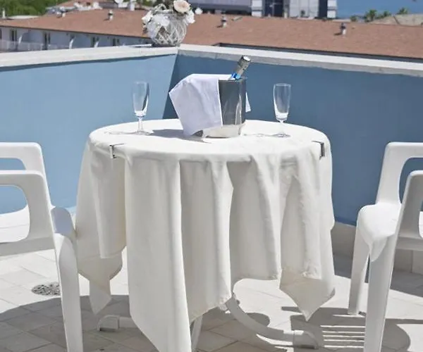 President Ξενοδοχείο Σαν Μπενεντέτο ντελ Τρόντο