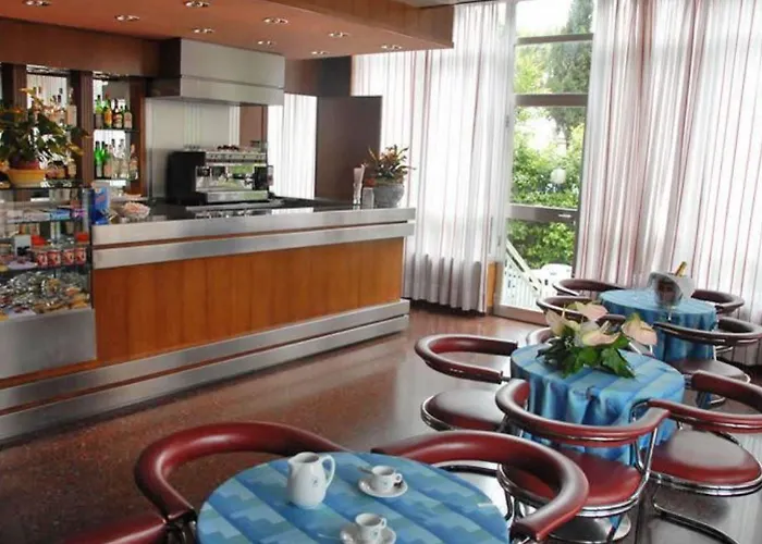 President Ξενοδοχείο 3*