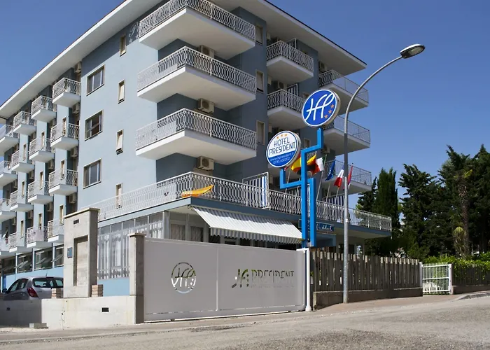 President Ξενοδοχείο 3*